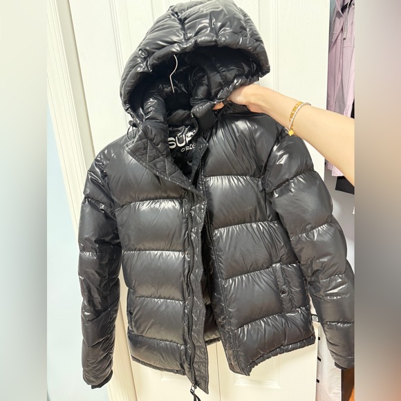 Aritzia Super Puff Jacket - Picture 1 of 4